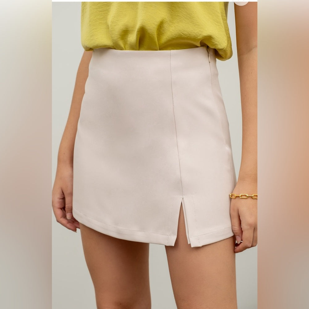 SIDE SLIT MINI SKIRT- OATMEAL