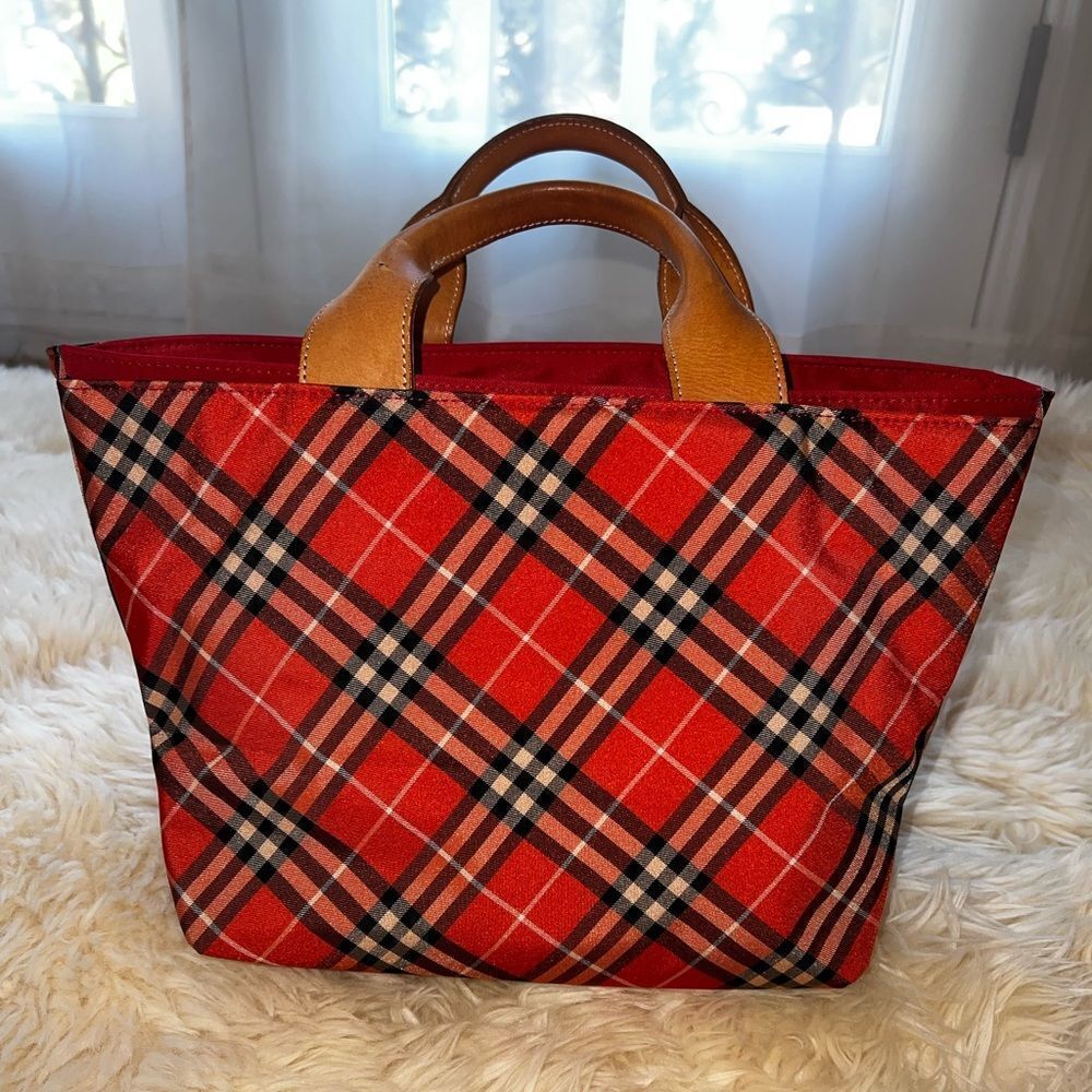 AUTH BURBERRY BAG IN RED!!!!