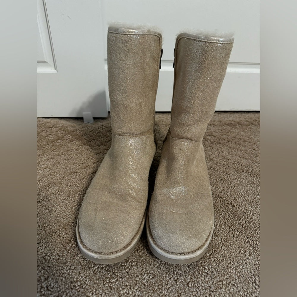 UGGS!!!! GOLD SHIMMER BOOTS