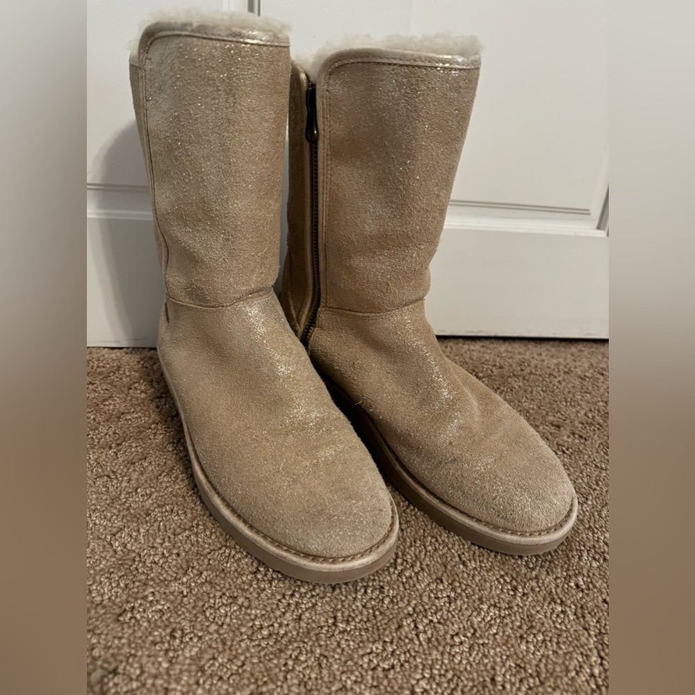 UGGS!!!! GOLD SHIMMER BOOTS