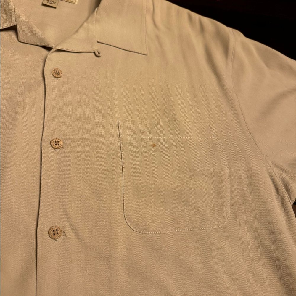 Tommy Bahama men’s shirt- Large.