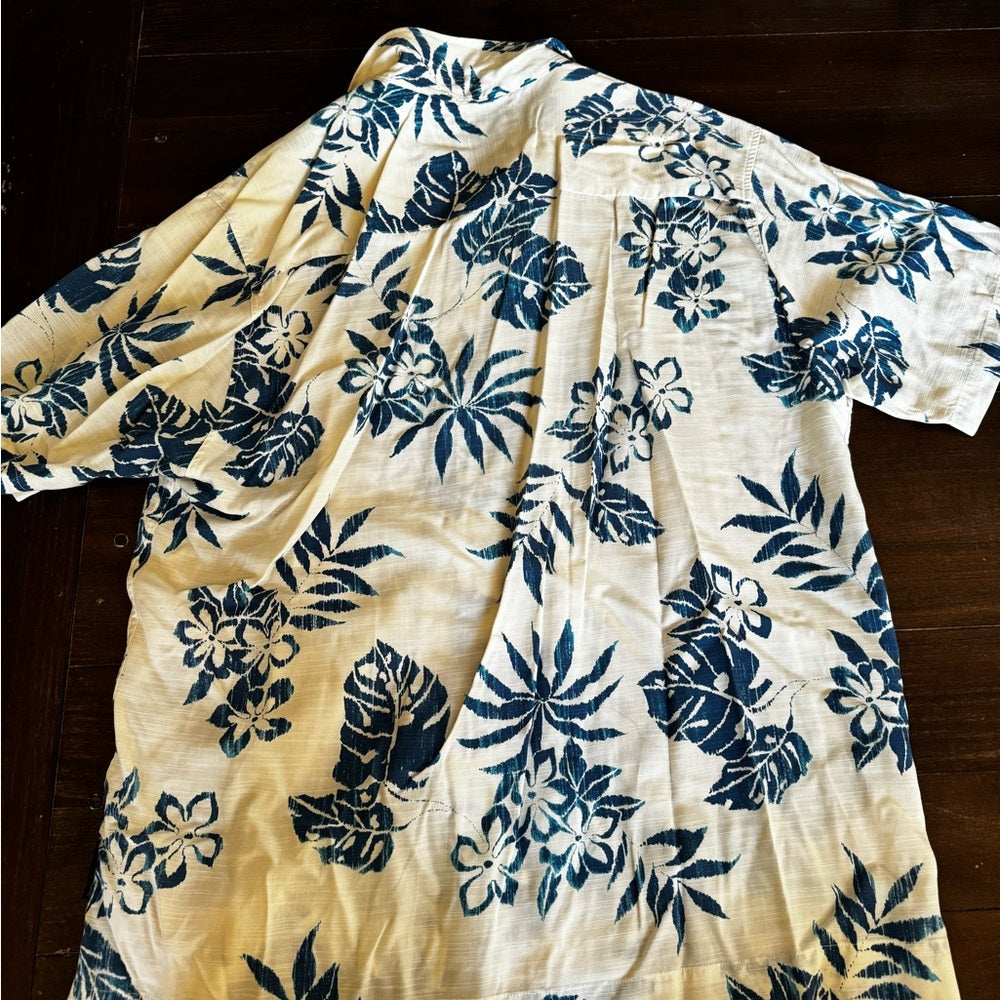 Honolua Surf Co. Men's White and Blue Floral Shirt