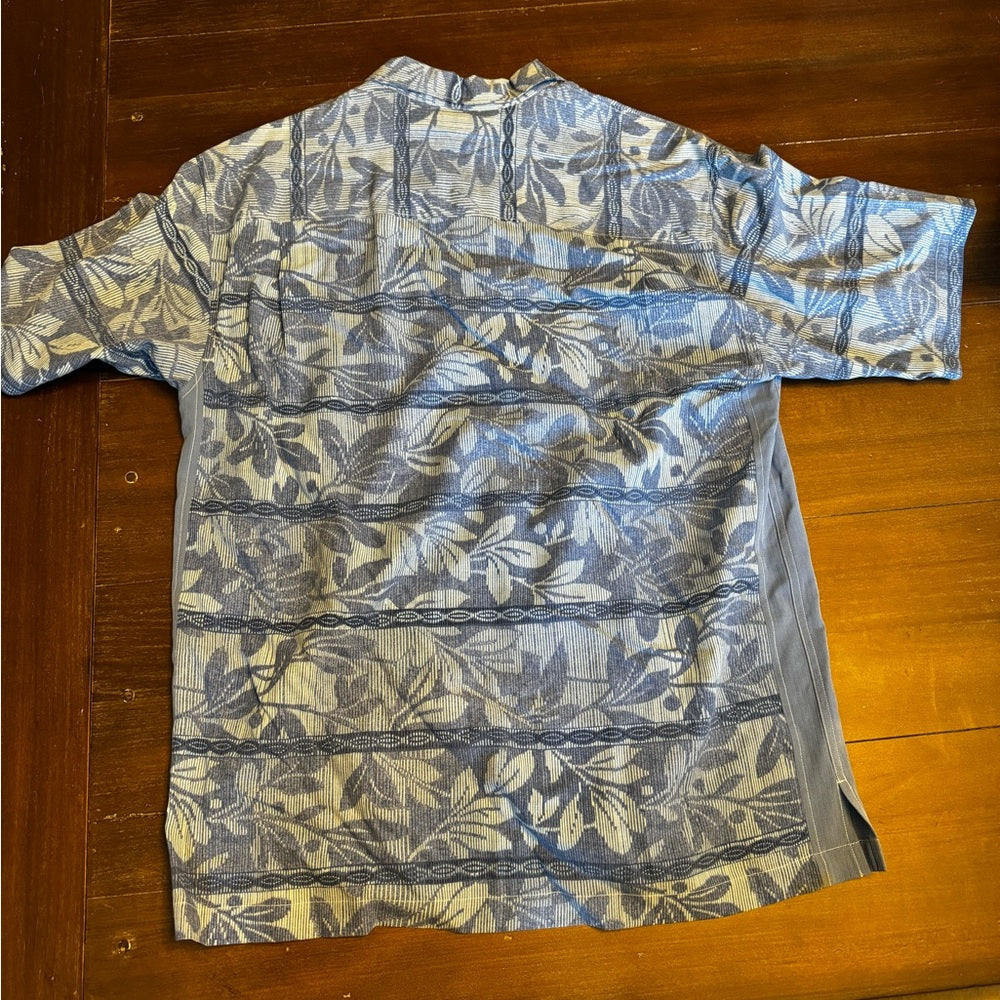 Tommy Bahama Blue Floral Button-Up Shirt