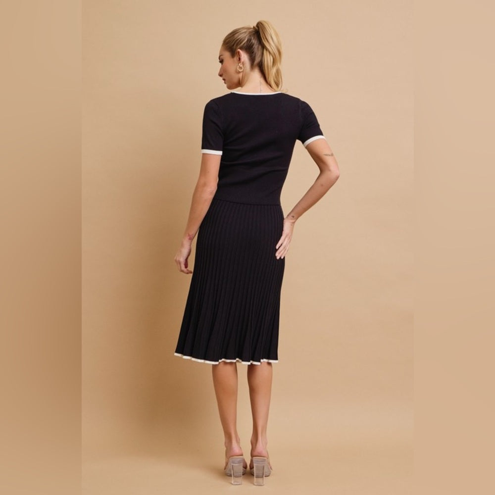 Evelyn Black and White V-Neck Skirt Set