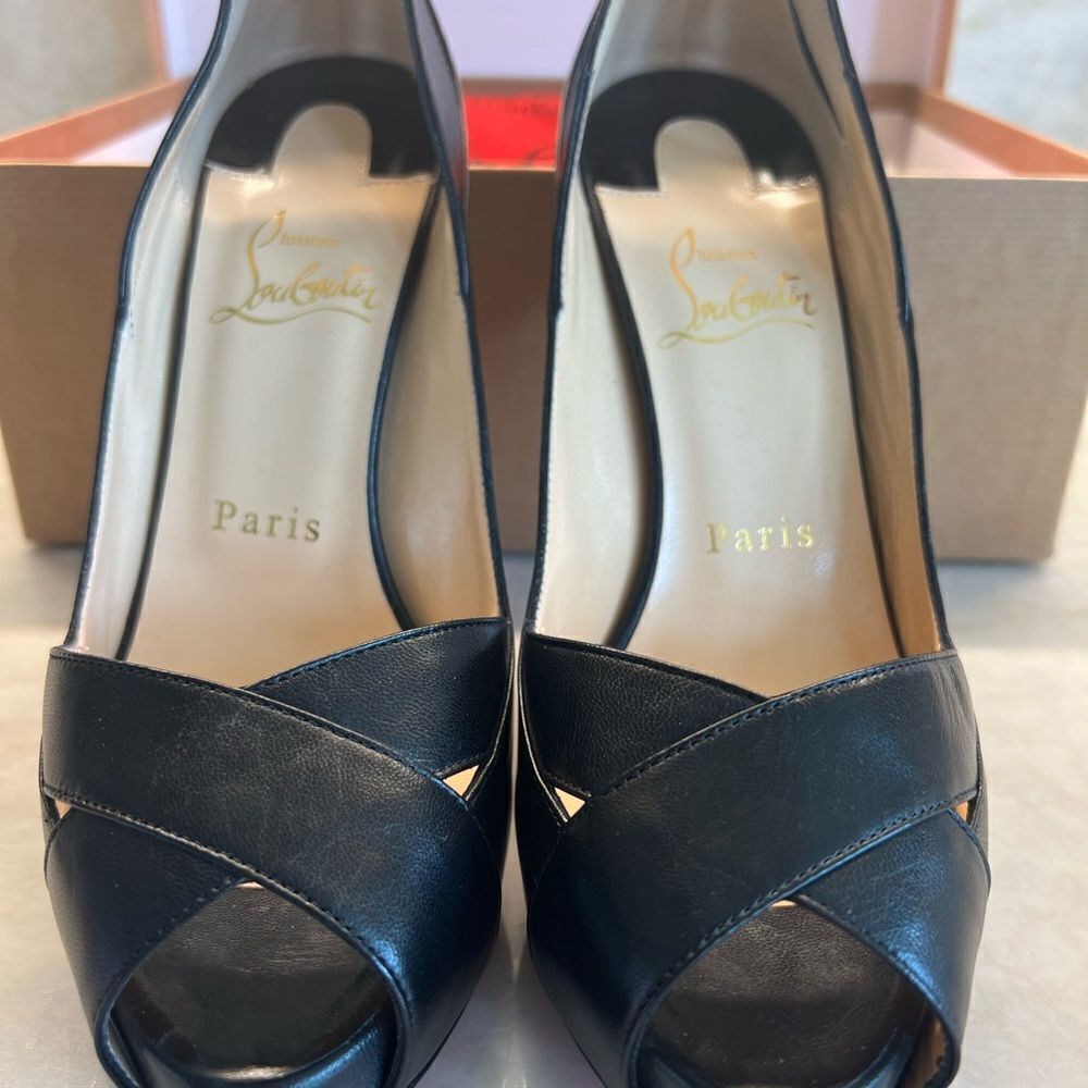CHRISTIAN LOUBOUTIN!!! Black open toe heels. Size 36