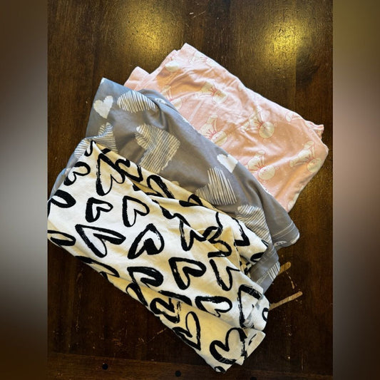 BREAST-FEEDING COVERS