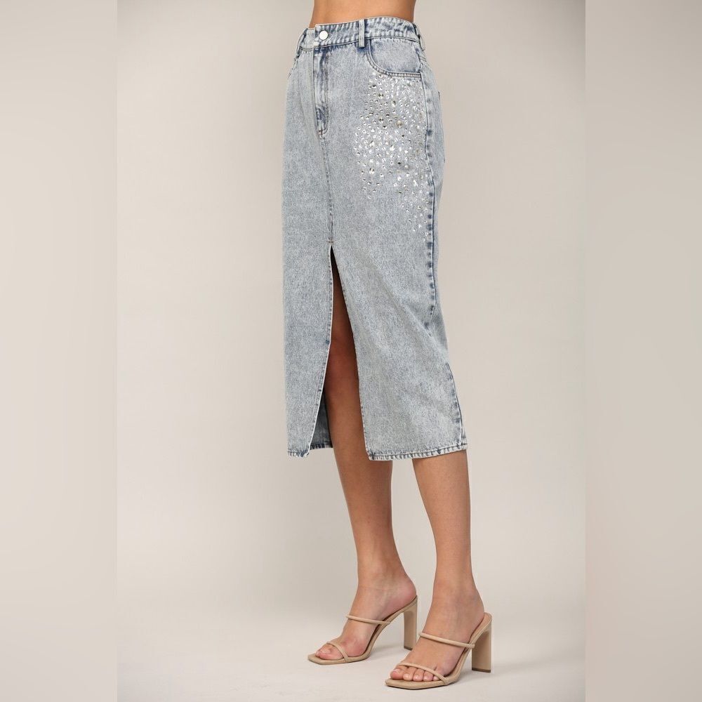066. Rhinestone Embellished Denim Midi Skirt