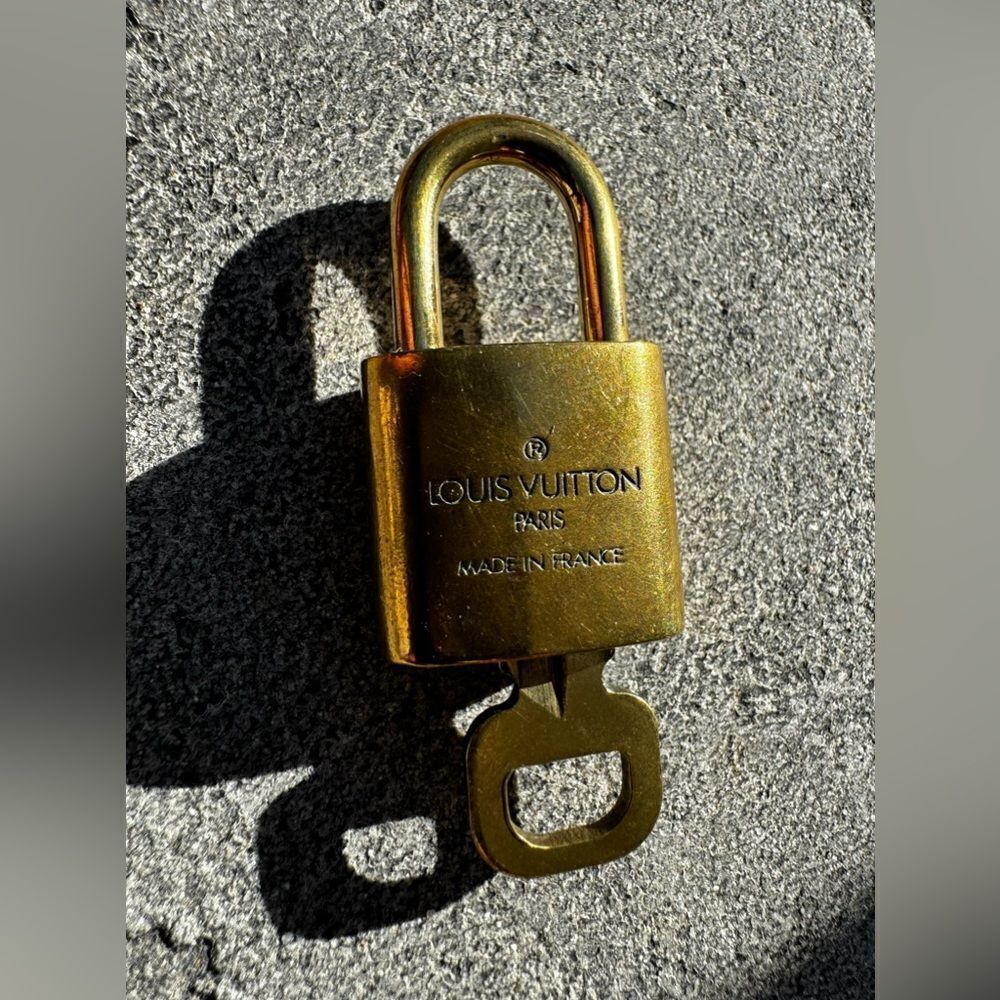 AUTHENTIC LOUIS VUITTON PADLOCK AND KEY