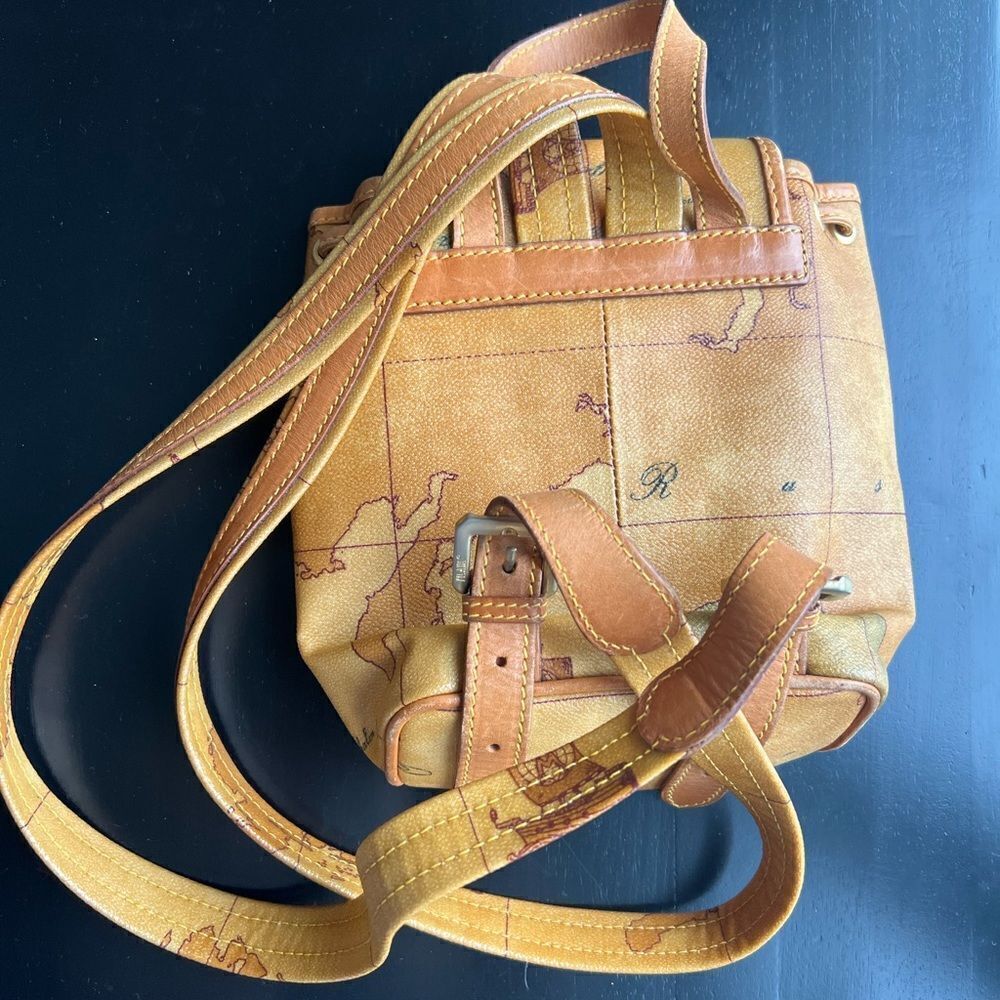 AUTHENTIC ALVIERO MARTINI BACKPACK