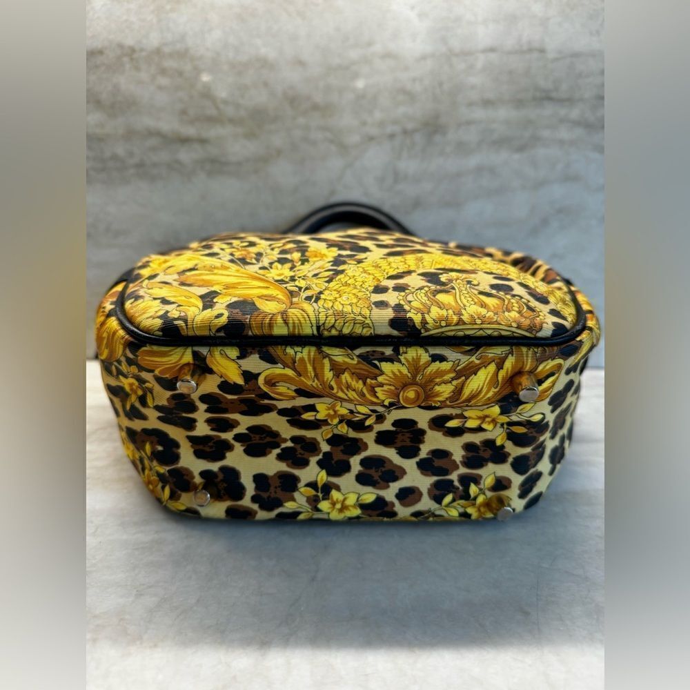 AUTH GIORGIO ARMANI BAG