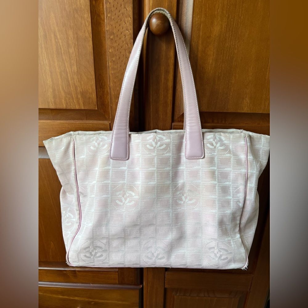 AUTH CHANEL PINK CLOTH TOTE BAG