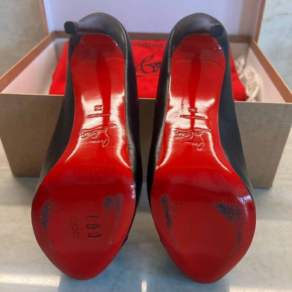 CHRISTIAN LOUBOUTIN!!! Black open toe heels. Size 36
