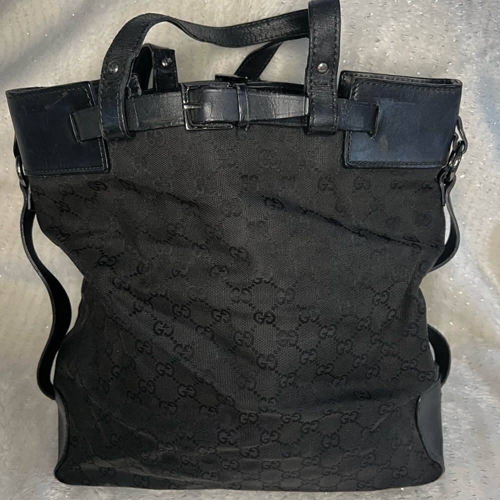 AUTH GUCCI HANDBAG- black