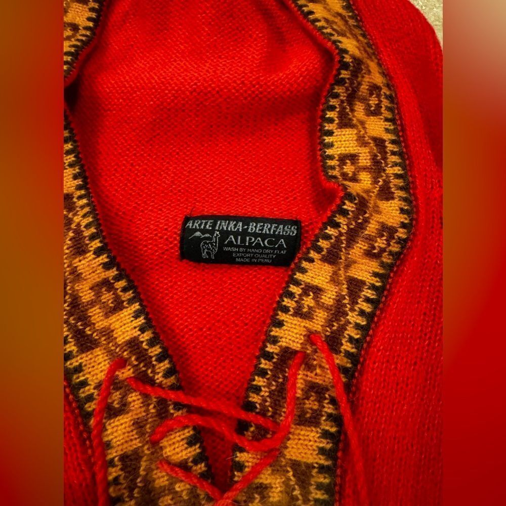 ALPACA hooded sweatshirt