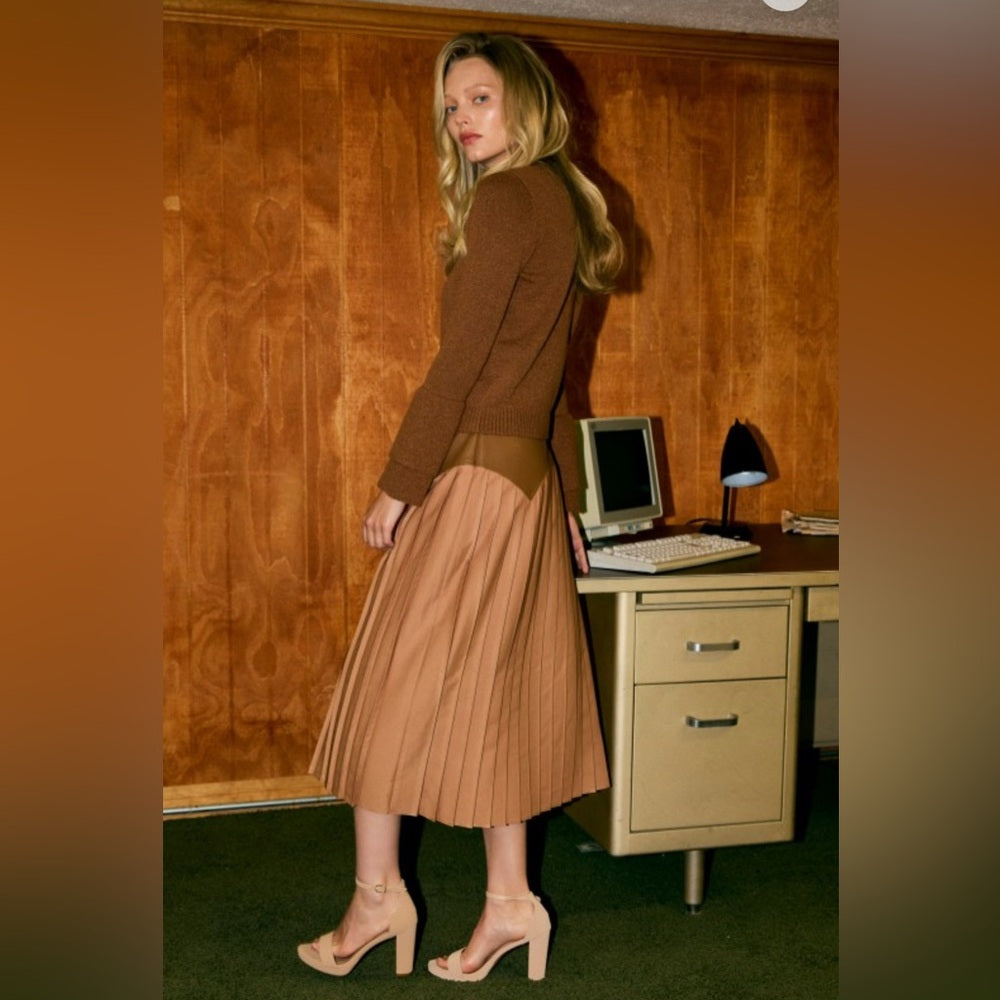 60’s Vibes Pleated Skirt- Cafe