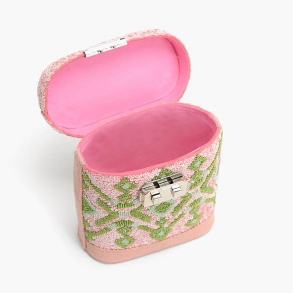 804. Handmade Beaded Mini Bag