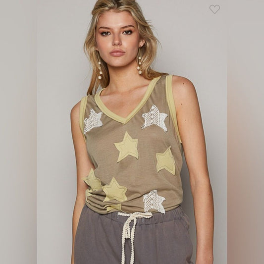 027. STAR PATCHES SLEEVELESS V-NECK